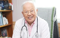 하루 120명 환자 돌보는 섬마을 슈바이처