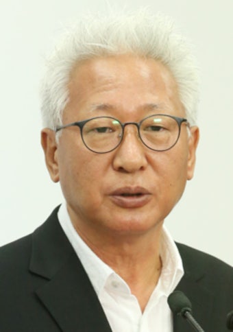 연세대, '위안부 매춘' 발언 류석춘 강의 중단