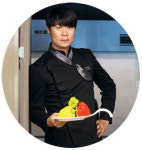 아귀찜처럼 바특하게 볶은 뼈찜 밥까지 볶아 먹으면 끝장납니다