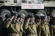 3. 동등한 지위로 협상 – 독일은 2+4 조약 에서 전승국과 독일 통일을 어떻게 논의 하였나?