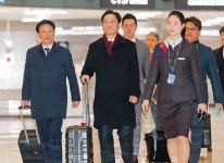 한중일, 포괄적 FTA 협상 진전에 합의…한일 장관 별도 대화도