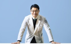 4년전엔 강남 피부과 원장… “지금 나는 한센병 의사입니다”