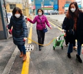 내 동네는 내가… 보건소 도와 코로나 이겨내자 직접 방역 나선 인천 주민들