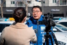 [4·15 핫!플] 靑출신 윤영찬 vs 터줏대감 신상진... 15년 정체 극복 文 대리인 심판