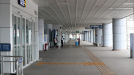 김해공항, 국제선 44년만에 처음 운항 중단