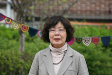 동네 할머니는 모두 저의 어머니 일흔 넷 동네 효녀 옥순씨