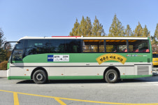 원주에 청바지 버스 달린다--통일호 열차 모습 재현한 시티투어 버스