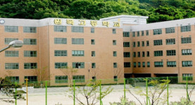 롯데월드 다녀간 코로나 확진자, 고3 여고생