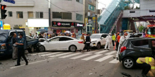 유턴하다 6중 추돌 사고…4명 부상