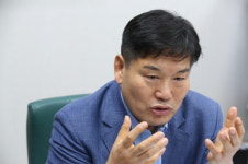 적과의 동침 제안받은 홍의락, 고민이 깊어진다
