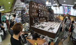 [C컷] 남대문시장 악세사리 밸리를 가다