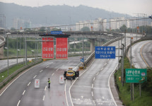 [속보] 서울 동부간선도로 전면 교통통제…중부지방 폭우 계속