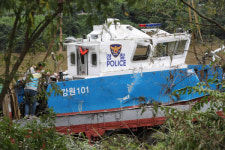 의암호 선박 참사 3일 만에 인양된 경찰정 강원 101호