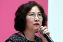 성우 윤소라 "서민 빌라촌 아이들이 아파트 놀이터에 마스크도 안 쓰고" 논란