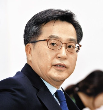 [단독] 여당 서울시장 경선 후보에 박영선 대신 김동연 나올듯