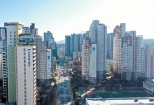 “13년만에 큰 놈들이 온다” 강남역 일대 꿈틀