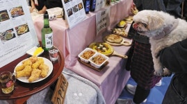 반려동물산업 박람회… “소주? 애견용 비타민워터예요”