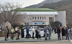 목욕탕 발 연쇄감염 거제...당국, 대우조선 폐쇄 권고