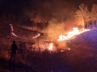 5시간째 번지는 홍천 산불, 산림 20만㎡ 소실
