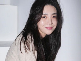 AOA 출신 권민아 “윤미향 국회의원 하는 게 이해 되시나”