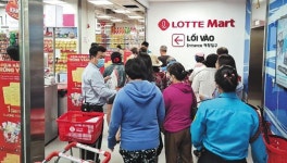 랍스터·떡볶이도… 동남아 한국마트 북적인다