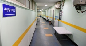 [단독] 야구 중단 사태 두 여성, 그 호텔에 6월부터 투숙… ‘유흥 파문’ 덮치나