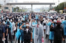 민노총, 현대제철서 1500명 불법집회… 경찰 1200명은 경고 방송만