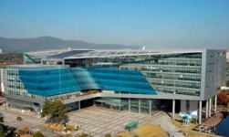 은수미 성남시장 “미혼 여직원 151명 리스트 사과… 수사 의뢰”