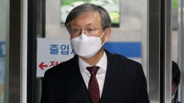 前검사장, 한동수 감찰부장 향해 “머리도 나쁘고 사악한 돌쇠”