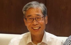 신평 “경북 북부 前의원, 공천 헌금 수차례 받아 챙겼다”