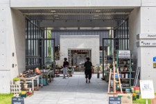 ‘달항아리 멍’ 때리고, ‘에덴 낙원’ 거닐며 위로를 받았다