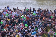 월드휴먼브리지, 다문화 가족 돕기 걷기 축제 개최