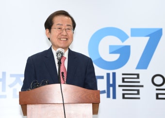 홍준표 “한국 정치는 3류... 대통령 4년 중임제, 상하원제 도입”
