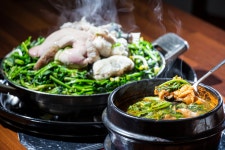 [아무튼, 주말] 얼큰한 국물, 쫄깃한 아귀 내장… 진료 스트레스가 확 풀려요