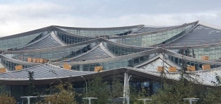 구글 건물에 ‘태양광 용비늘’이 달렸다… 친환경 강화하는 빅테크