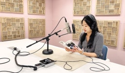 “성우 위기론? 오디오북 녹음 바빠요”