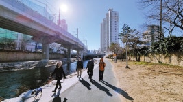 [아무튼, 주말] 도시 사람은 뚱뚱하고 시골 사람은 날씬? 부산 금정구에 가보세요