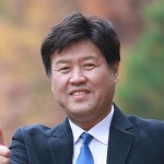 김용 “통화 횟수 부풀려졌다, 유출경위 밝혀라”… 되레 검찰 압박