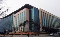 설 연휴에 여의도 국회의원회관 화재...직원 7명 대피