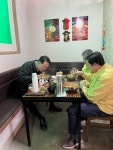 尹, 울진서 간 짬뽕집... 산불 이재민 돕고 ‘돈쭐’난 식당이네