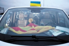 “우크라 난민 데려오자” 왕복 6000㎞ 뛴 천사들의 택시