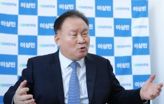 이상민 “이준석, 엉덩이에 뿔난 못된 송아지…인성교육부터 받아야”
