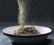 ‘안 빨간’ 비빔면 세상이 왔다