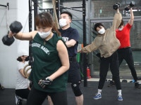 ‘코로나 비만’ 50만명… 매일 1시간 걸으면 한달 뒤 체중 1% 빠진다