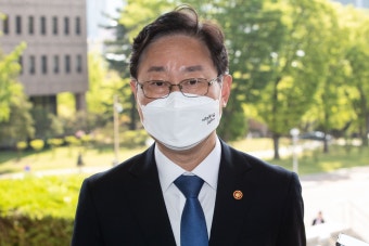 떠나는 박범계, 6일 이임식… 한동훈 청문회 연기 고려한 듯