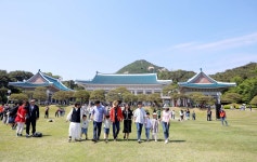 74년만에 개방된 청와대… 사진·그래픽으로 본 ‘꼭 들러야 할 10곳’