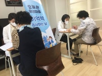 시골 경로당 노인들 이 검사 받으려 줄 선다... 완주군의 치매예방 사업