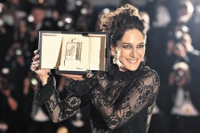 男女주연상 모두 아시아 배우 석권