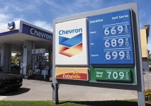 美기름값 1년새 62%폭등… ‘물가→임금→물가 상승’ 악순환