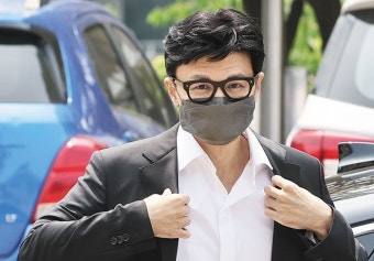 검찰총장 공석 2달째… ‘총장 패싱 인사’ 논란